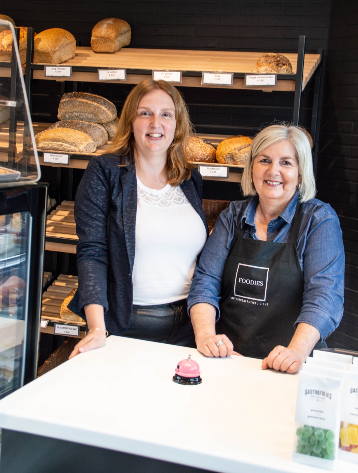 Annelies Hermans (links) en Nadine Van der Kerken (rechts)